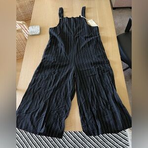 Joah Premium| Black Striped Wide-Leg Jumpsuit, Overall Straps, Size L•••…